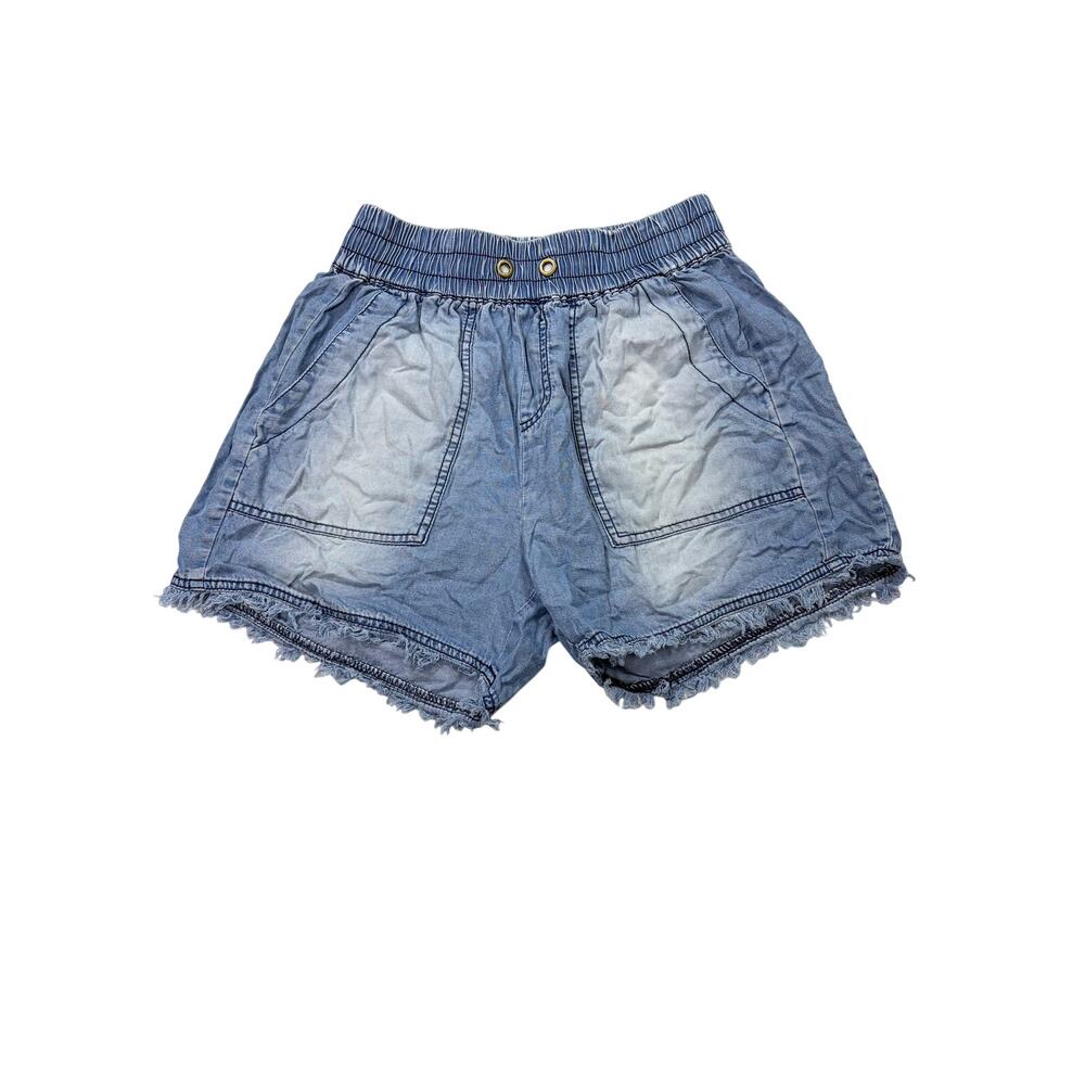 Zenana light chambray shorts, elastic waist, fringe cuffs. Size S. boho, casual